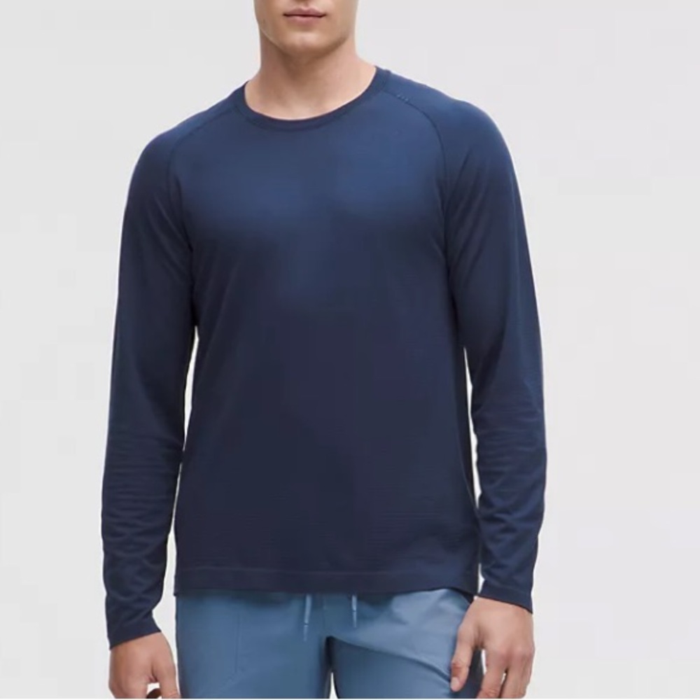 Men's Lululemon Navy Long Sleeve athletic shirt large